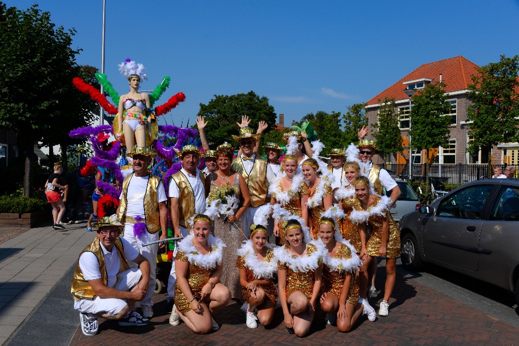 ../Images/Zomercarnaval Noordwijkerhout 009.jpg